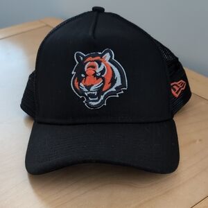 Youth New Era 9FORTY Cincinnati Bengals Trucker Hat